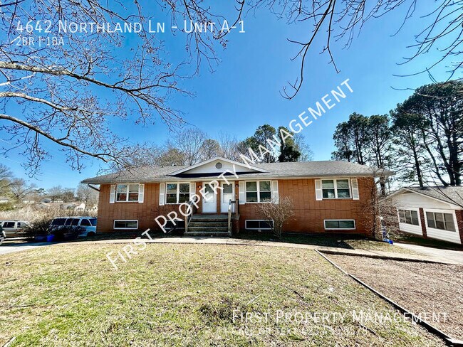 4642 Northland Ln-Unit -Unit A-1 in Chattanooga, TN - Foto de edificio - Building Photo