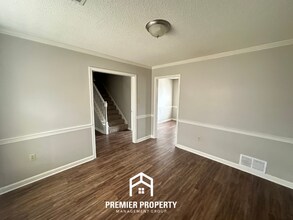 6764 Henredon Dr in Memphis, TN - Building Photo - Building Photo