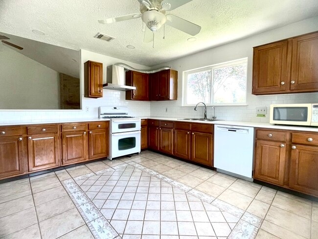 13507 Chipman Glen Dr
