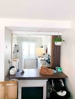 12 Webster Ct in Amherst, MA - Building Photo