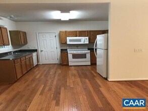 709 W Daffodil Rd in Ruckersville, VA - Building Photo - Building Photo