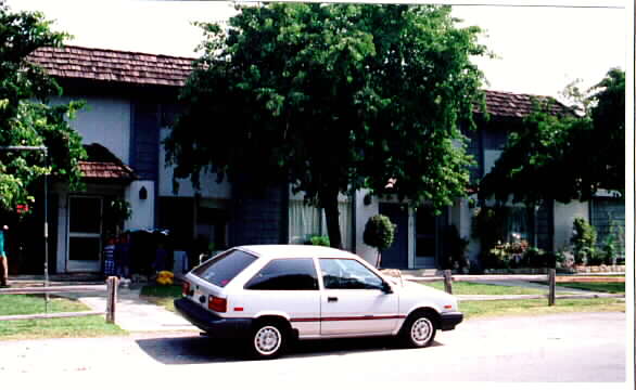 9461 W Houston St in Anaheim, CA - Building Photo