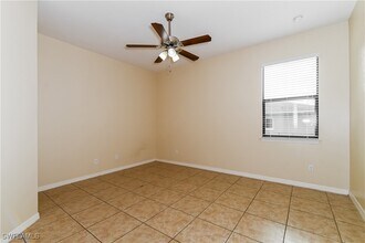 502 SW 19th Ln in Cape Coral, FL - Foto de edificio - Building Photo