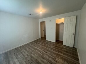 415 S 23rd St in Nederland, TX - Building Photo - Building Photo