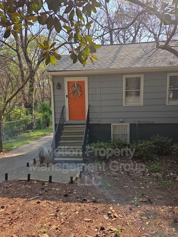 2126 Jernigan Dr SE in Atlanta, GA - Building Photo - Building Photo
