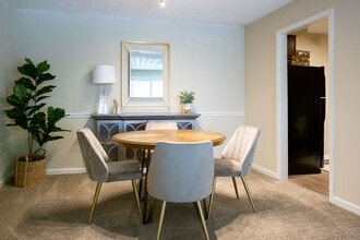 Kinstone River in Atlanta, GA - Foto de edificio - Interior Photo