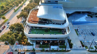 1711 Allen Pkwy in Houston, TX - Building Photo - Building Photo