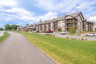 The Seasons of Carmel in Carmel, IN - Foto de edificio - Building Photo
