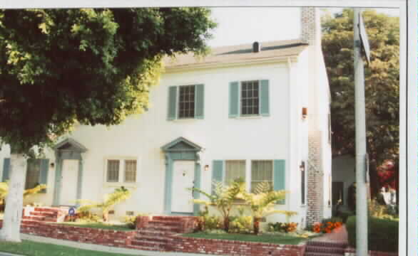 9749 Olympic Blvd in Beverly Hills, CA - Building Photo - Building Photo