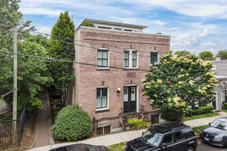 Cromley Lofts in Alexandria, VA - Building Photo - Primary Photo