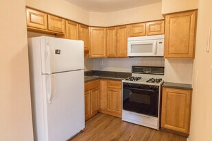 3921 Lankenau Ave in Philadelphia, PA - Building Photo