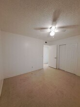 4864 E University Ave in Fresno, CA - Building Photo - Building Photo