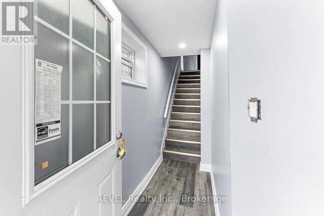 30 Division St in St Catharines, ON - Building Photo - Building Photo