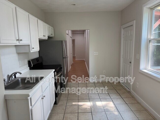 85 Groveland St in Haverhill, MA - Building Photo - Building Photo