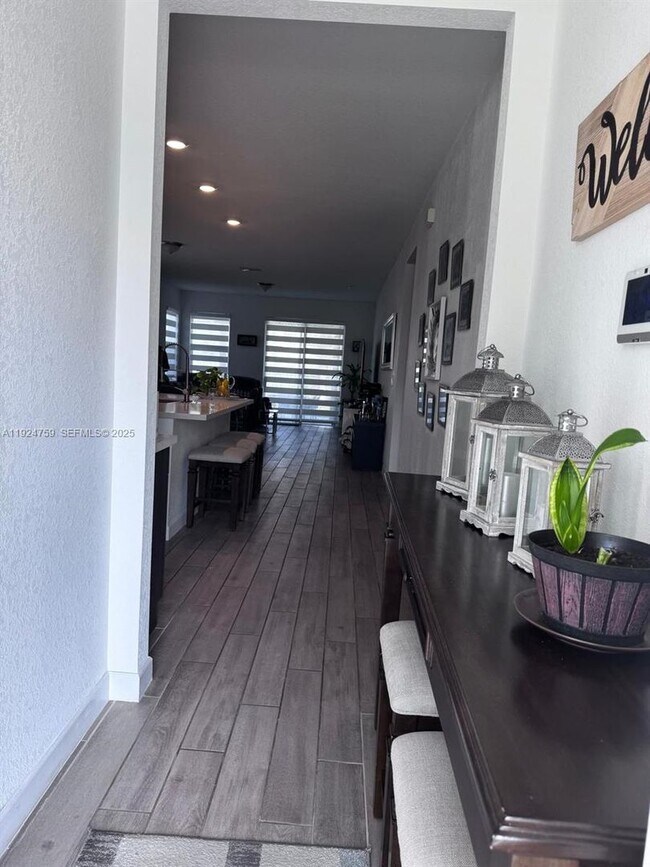 13201 SW 269th Ter in Naranja, FL - Building Photo - Building Photo