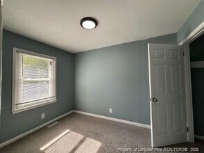 120 Calvin St in Spring Lake, NC - Building Photo - Building Photo