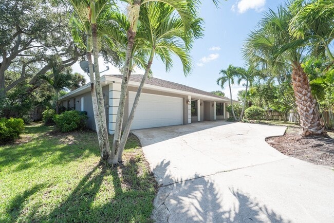 property at 10 Coconut Rd