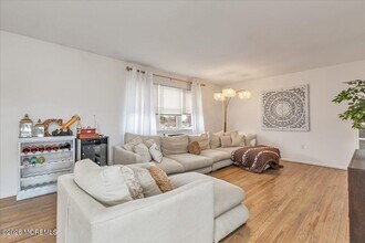 910 South St in Point Pleasant, NJ - Building Photo - Building Photo