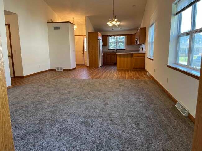 1175 St Albert the Great Ct in Sun Prairie, WI - Building Photo - Building Photo