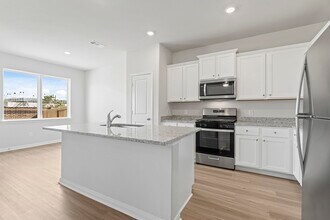 1023 Rosewood Trl in Beasley, TX - Building Photo - Building Photo