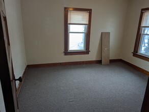 2204 Brooklyn Ave, Unit Apt B in Fort Wayne, IN - Building Photo - Building Photo