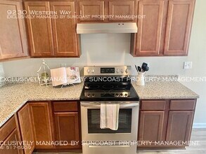 9230 Western Way, Unit 1 in Jacksonville, FL - Building Photo - Building Photo