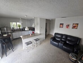 1241 NW 6th St in Miami, FL - Building Photo - Building Photo