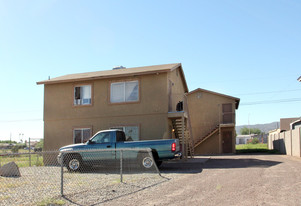 2517 E Pueblo Apartments