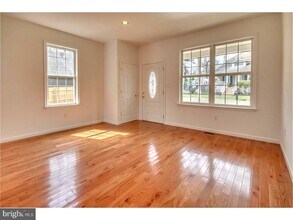 719 N Shedwick St in Philadelphia, PA - Building Photo - Building Photo