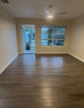 905 NE 7th St in Hallandale Beach, FL - Building Photo - Building Photo