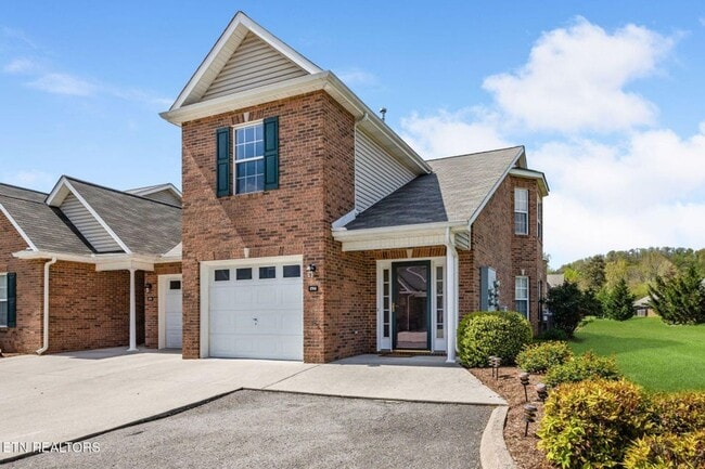 3703 Sean Grove Way in Knoxville, TN - Building Photo - Building Photo