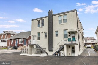 316 Huntingdon Pike in Rockledge, PA - Foto de edificio - Building Photo