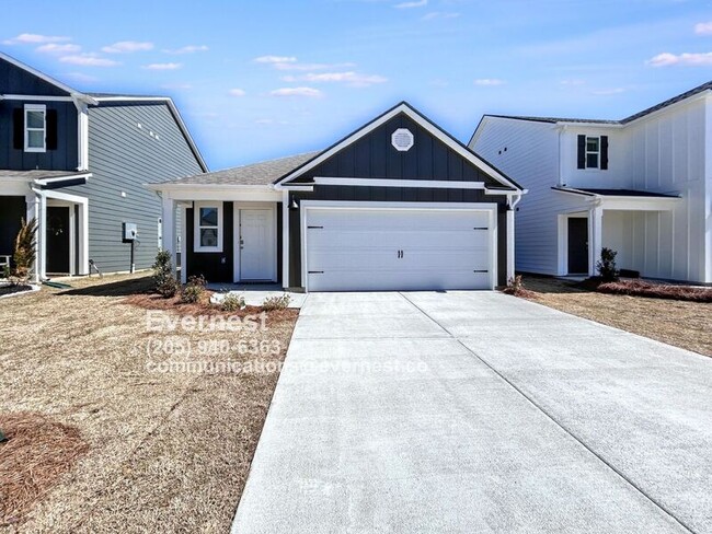 property at 1435 Long Leaf Ln
