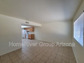 18218 N 41st St in Phoenix, AZ - Building Photo - Building Photo