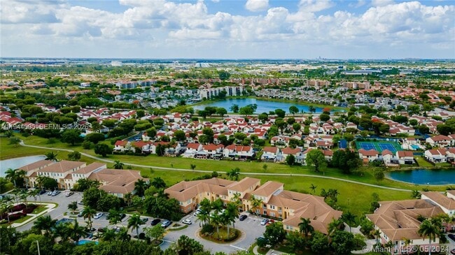 10012 NW 7th St in Miami, FL - Building Photo - Building Photo