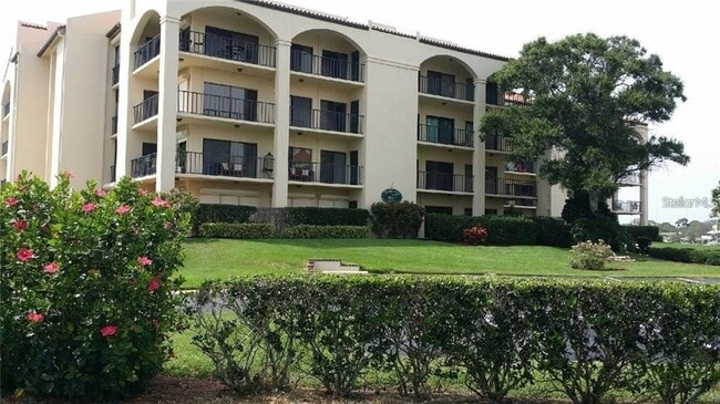 328 Mariner Dr