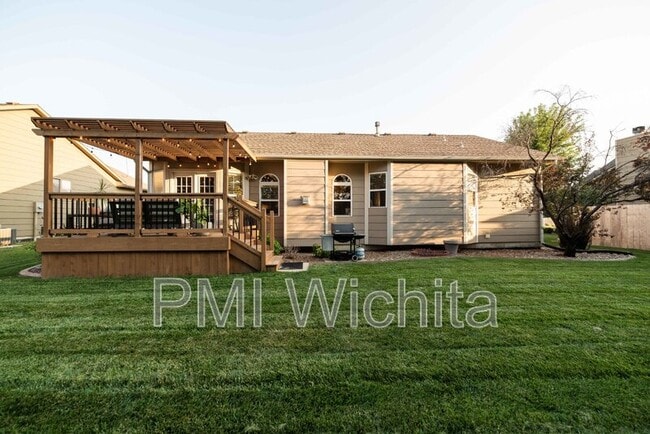 5718 E 49th St N in Bel Aire, KS - Building Photo - Building Photo