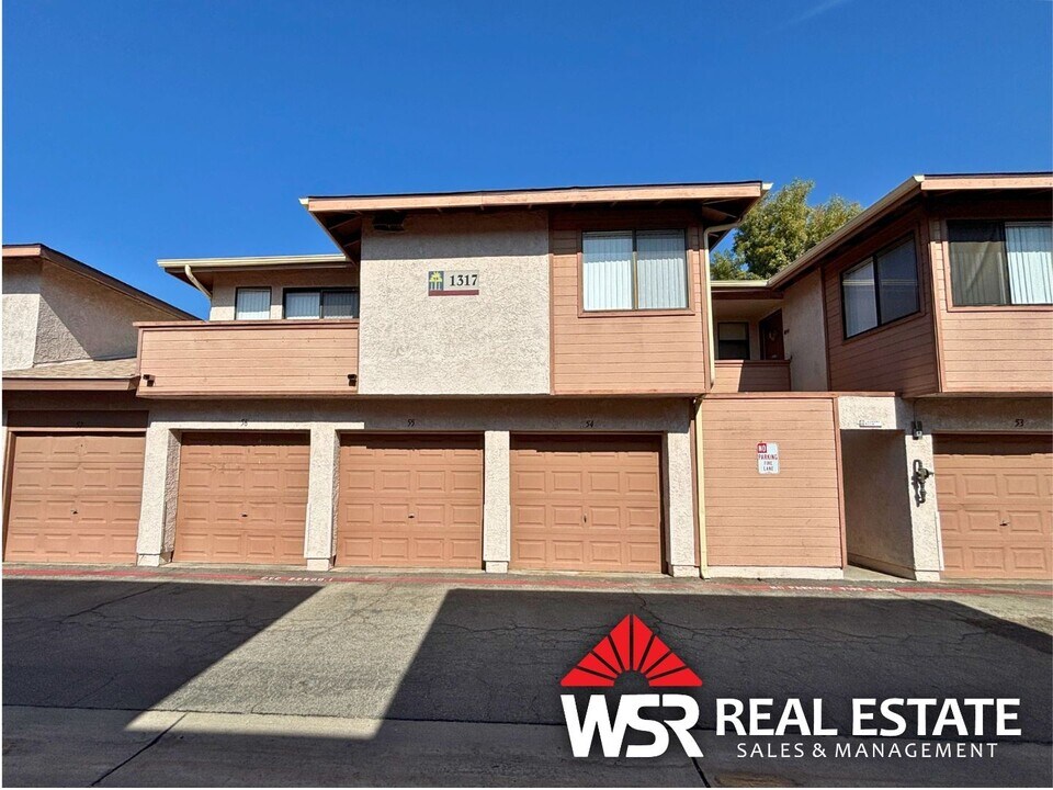 1317 Massachusetts Ave in Riverside, CA - Building Photo