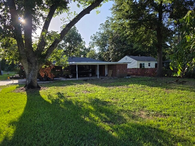 400 Cole Ave in Monroe, LA - Building Photo - Building Photo