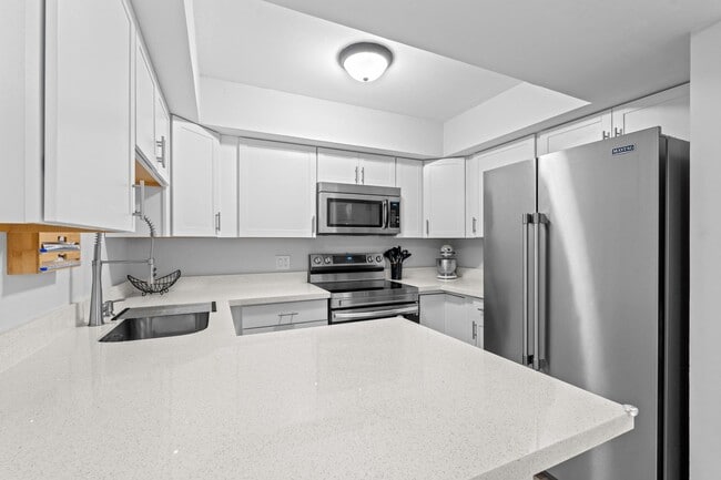 3715 Village Dr in Delray Beach, FL - Building Photo - Building Photo