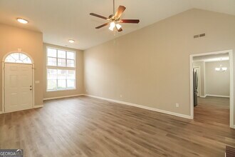 10990 Knotty Pine Pl in Hampton, GA - Building Photo - Building Photo