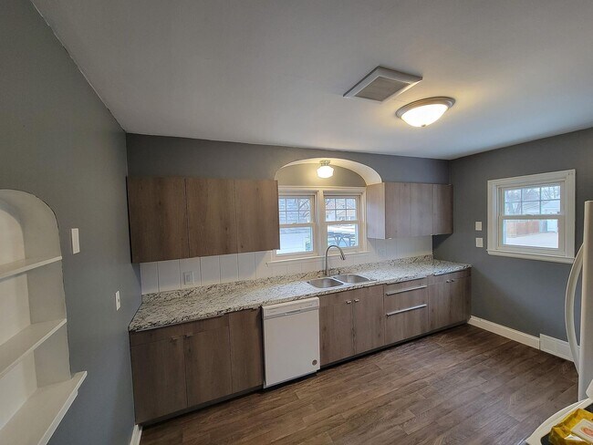241 14th St N in Wisconsin Rapids, WI - Building Photo - Building Photo