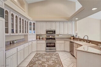 4683 Clay Peak Dr in Las Vegas, NV - Building Photo - Building Photo