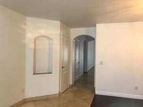 2518 W Gambit Trail in Phoenix, AZ - Building Photo - Building Photo