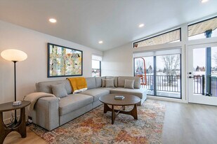 27 4th St E in Driggs, ID - Building Photo