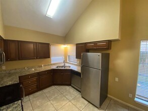 17510 Mapletrail Dr in Houston, TX - Building Photo - Building Photo