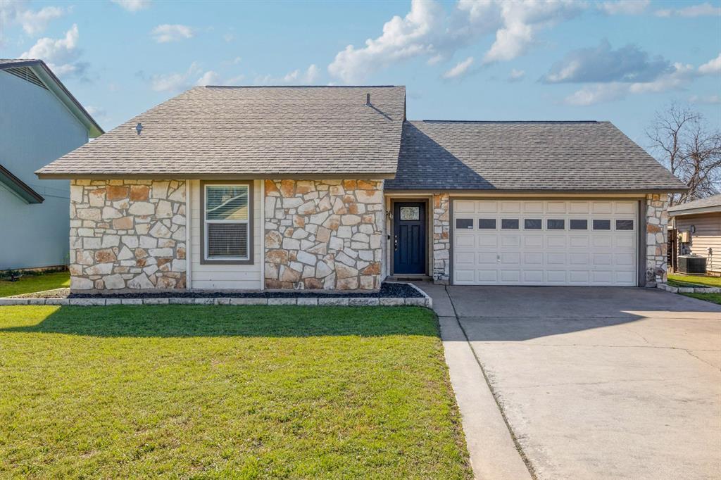 1700 Roundup Trail in Round Rock, TX - Building Photo