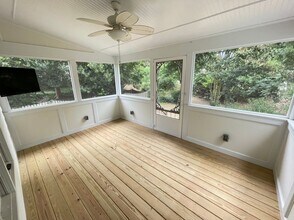 105 Palmer Meadow Ct in Cary, NC - Building Photo - Building Photo