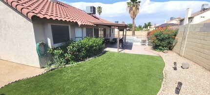 7602 W Sweetwater Ave in Peoria, AZ - Building Photo - Building Photo
