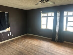 4409 S Travis St in Amarillo, TX - Building Photo - Building Photo